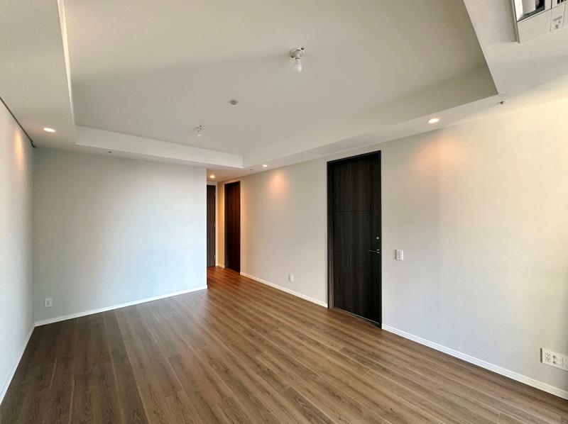property_interior2_filename
