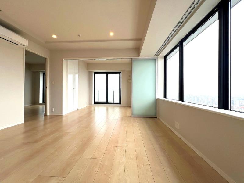 property_interior1_filename