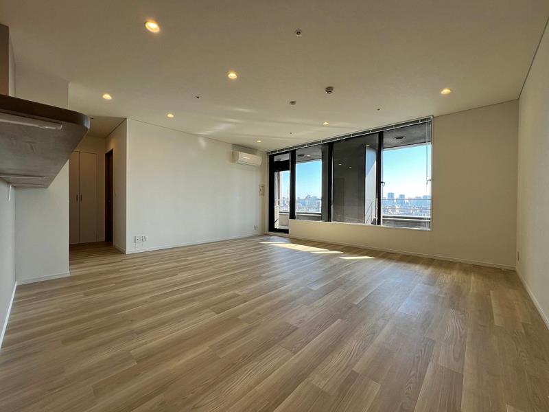 property_interior1_filename
