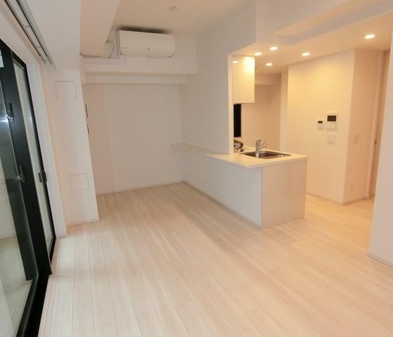 property_interior2_filename