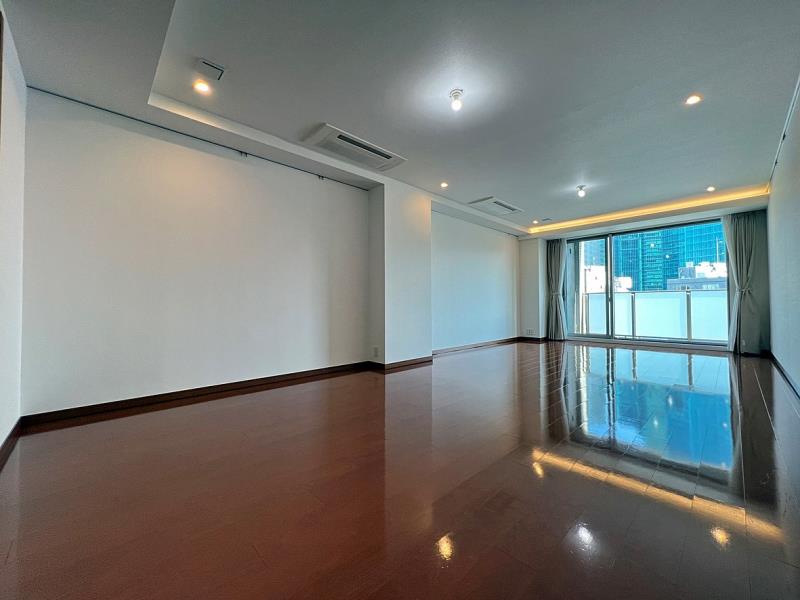 property_interior1_filename