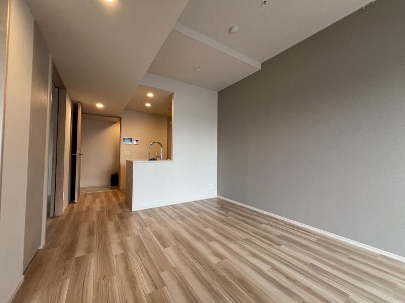 property_interior2_filename