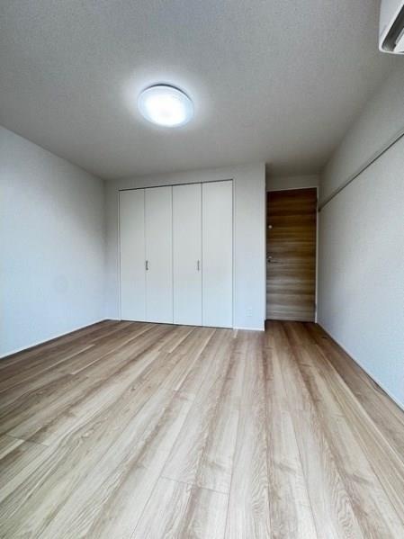 property_interior2_filename