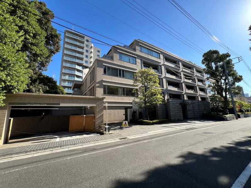 building_exterior_filename