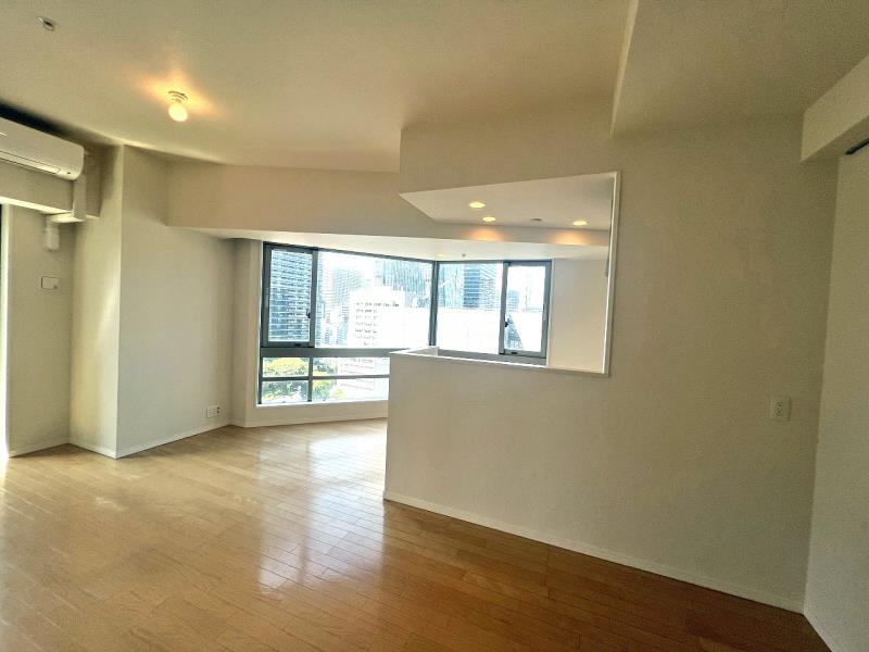 property_interior1_filename