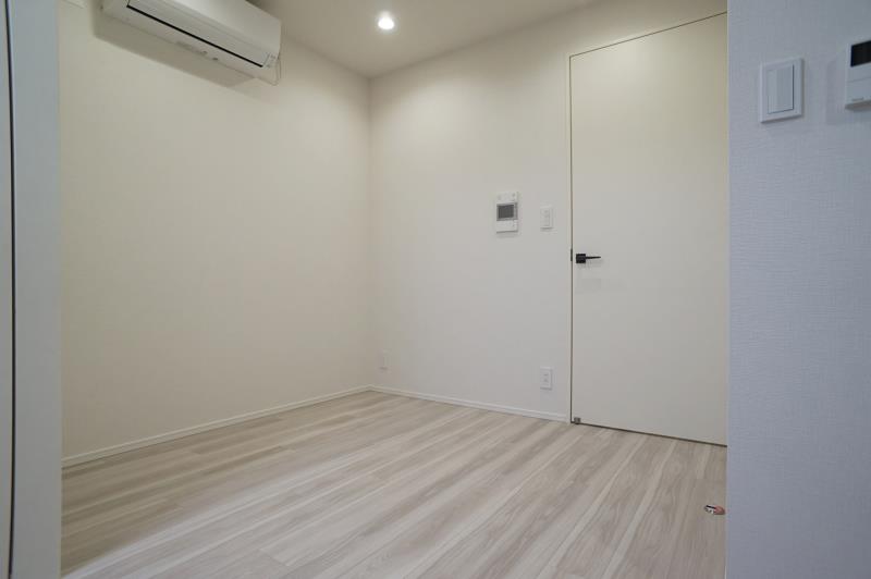 property_interior2_filename
