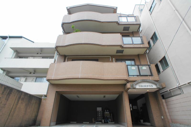 building_exterior_filename