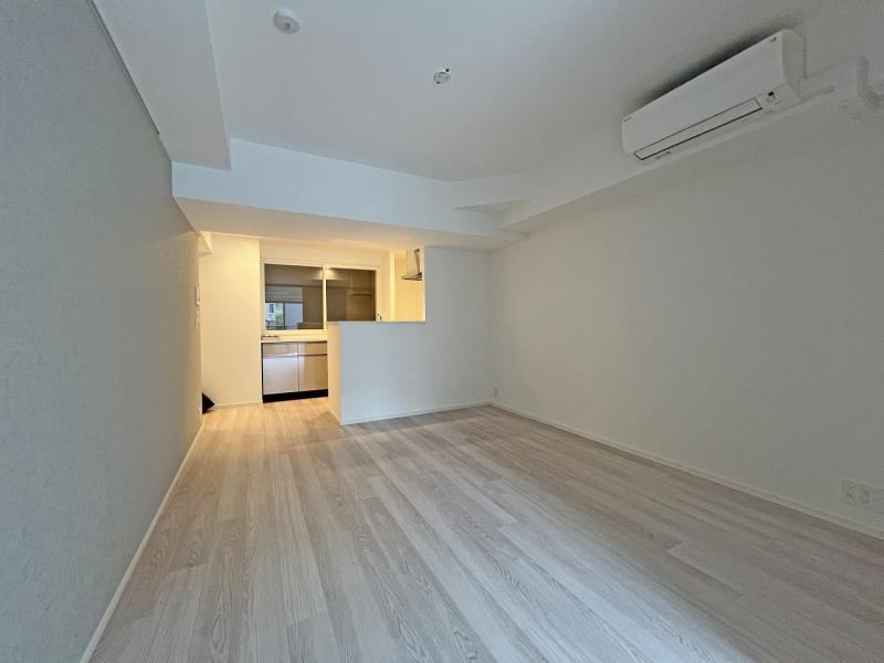property_interior2_filename