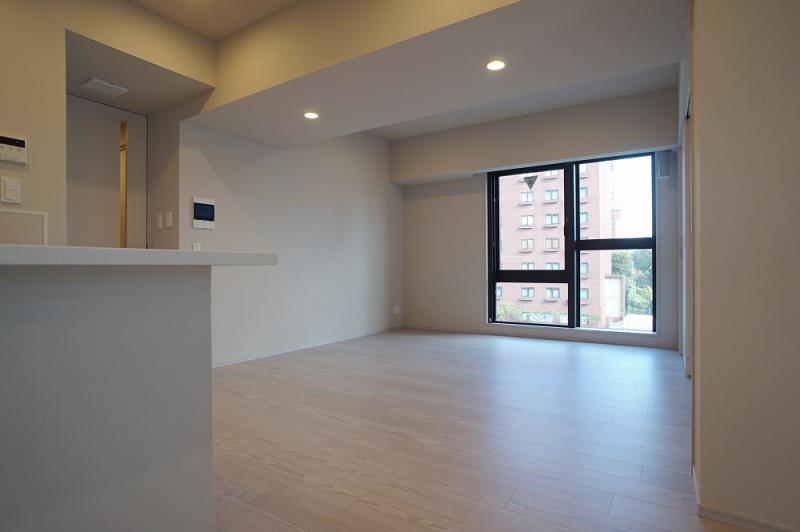 property_interior2_filename
