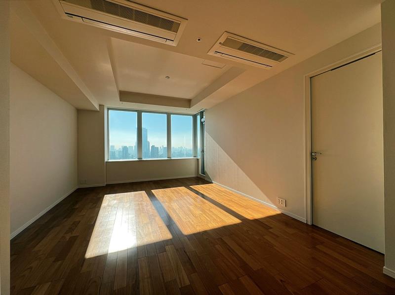 property_interior1_filename