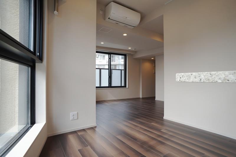 property_interior2_filename