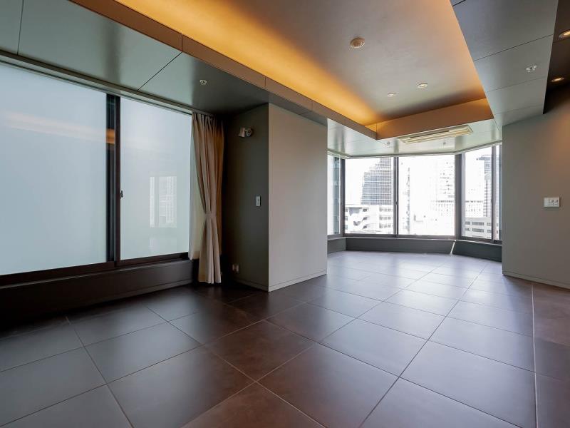 property_interior1_filename