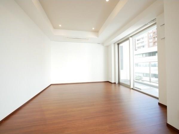 property_interior2_filename
