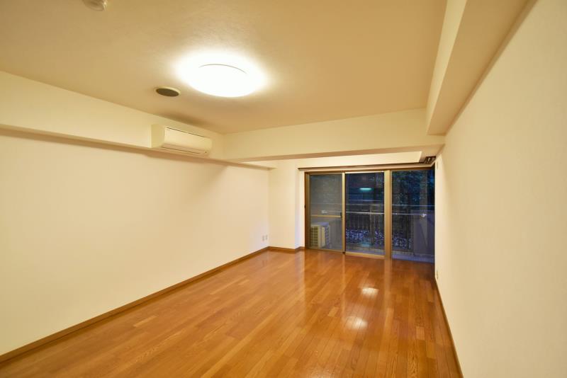 property_interior1_filename
