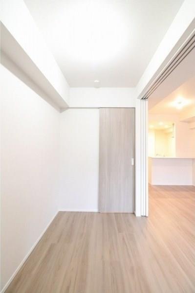 property_interior2_filename