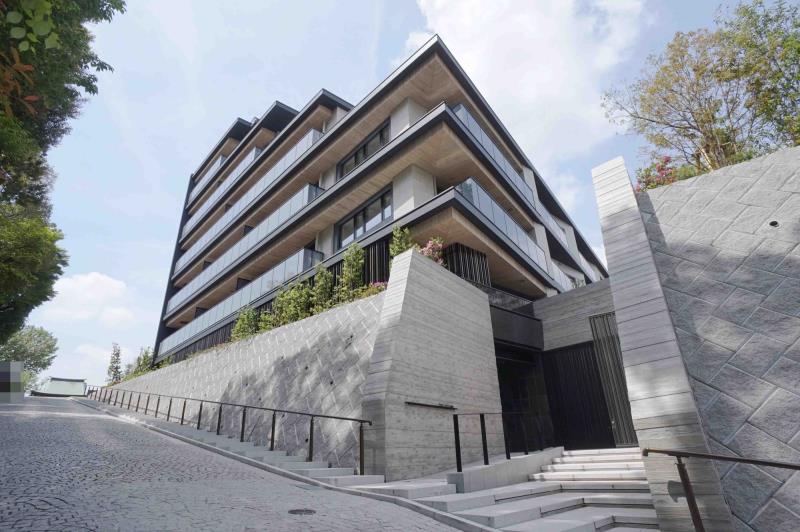 building_exterior_filename