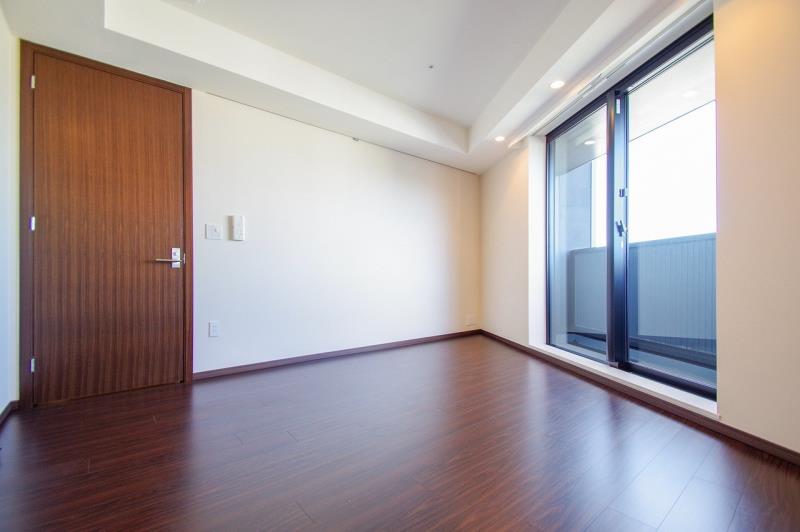 property_interior2_filename