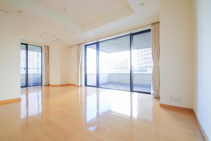 property_interior1_filename