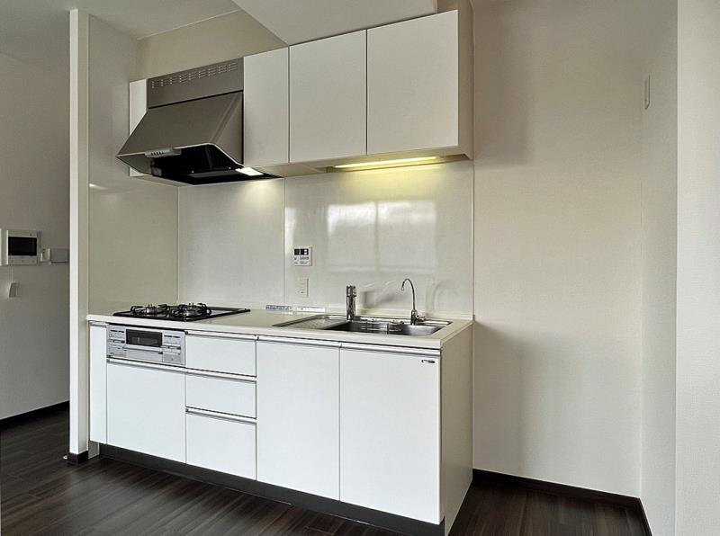 property_interior2_filename