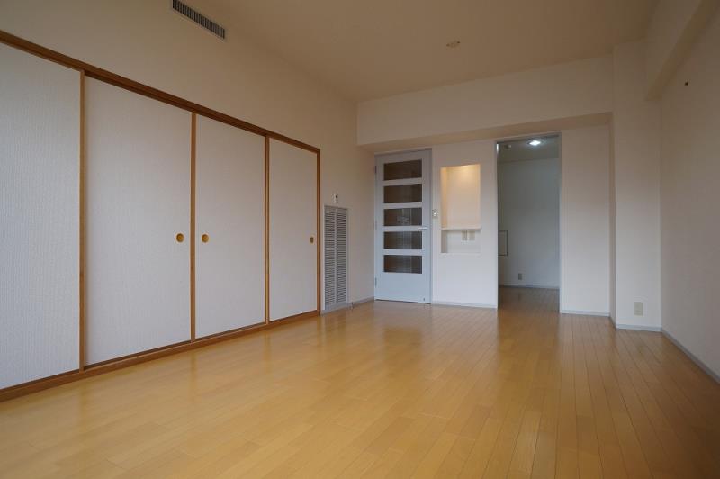 property_interior2_filename