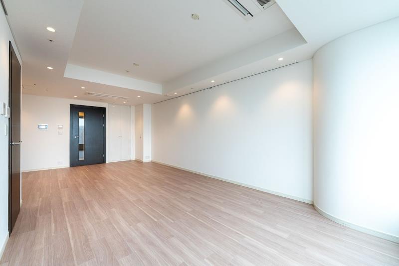 property_interior2_filename