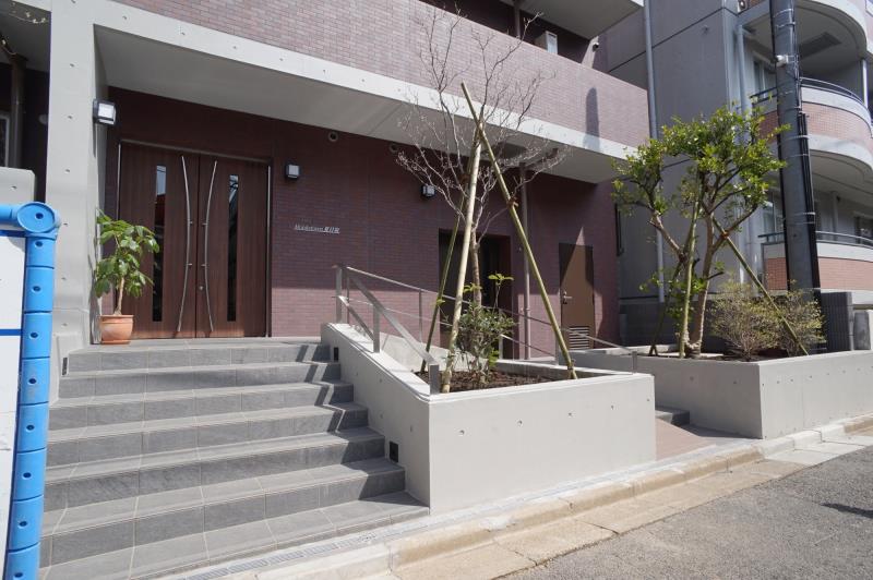 building_exterior2_filename