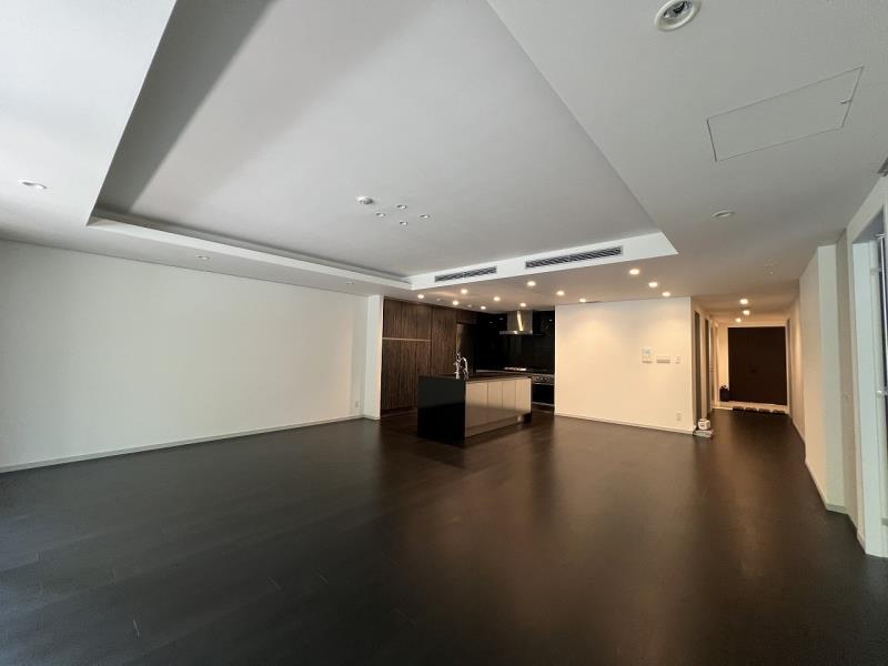 property_interior2_filename