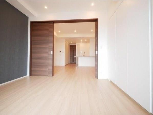 property_interior2_filename