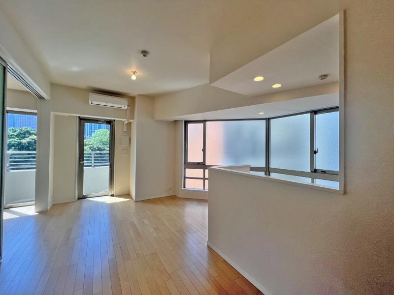 property_interior1_filename