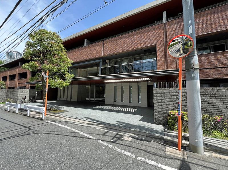 building_exterior_filename