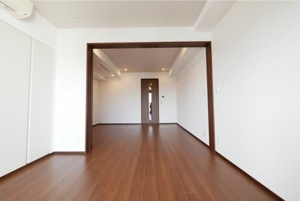 property_interior1_filename