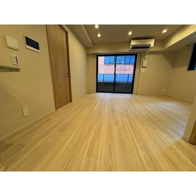 property_interior2_filename