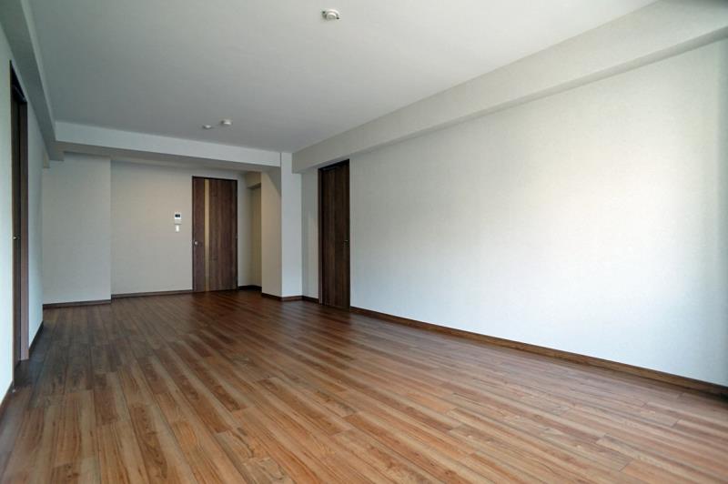 property_interior2_filename