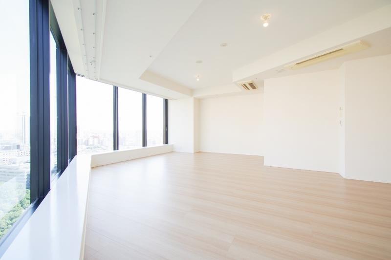 property_interior2_filename