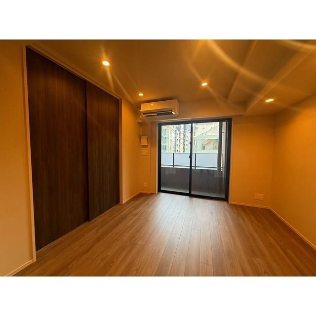 property_interior2_filename