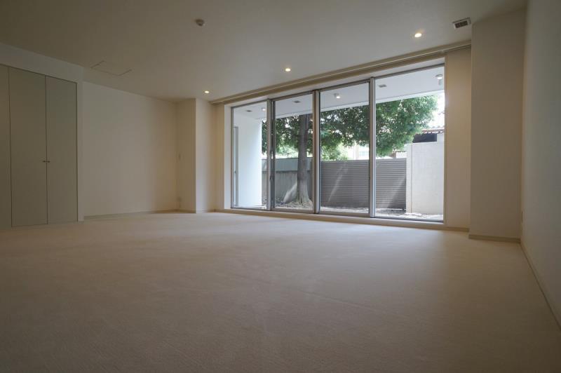 property_interior2_filename