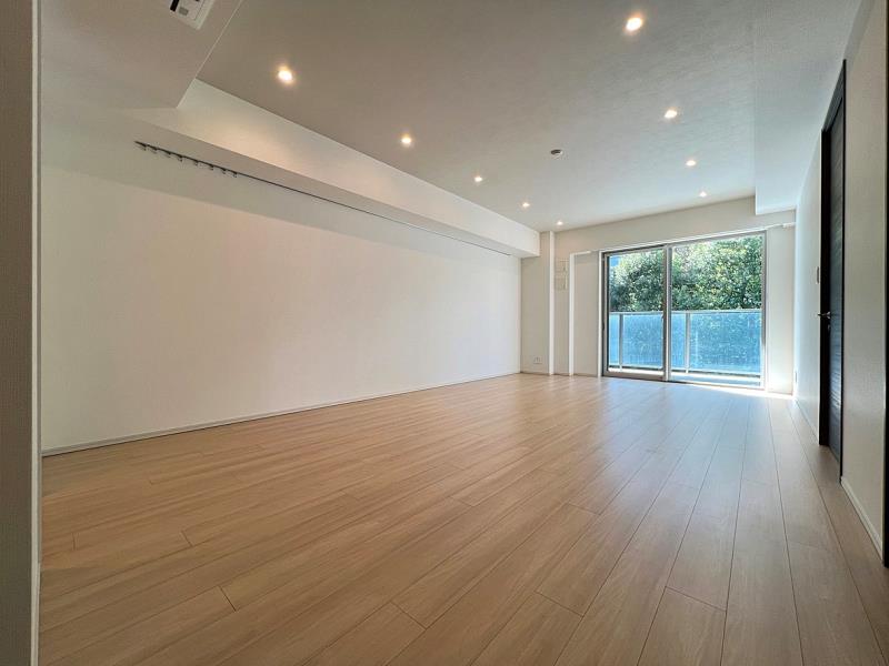 property_interior1_filename