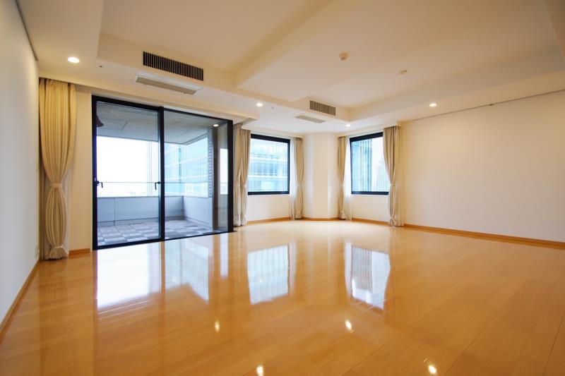 property_interior1_filename