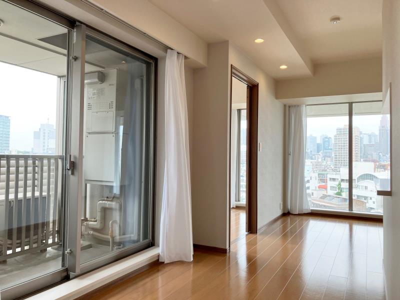 property_interior2_filename