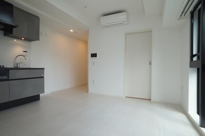 property_interior2_filename