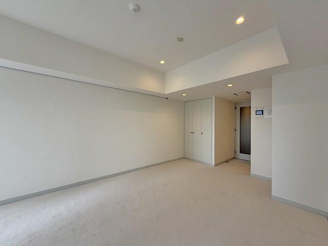 property_interior2_filename