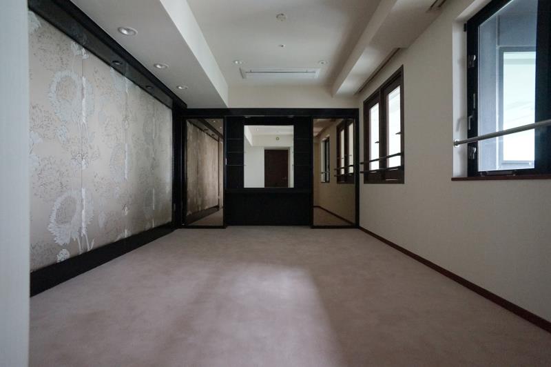property_interior2_filename