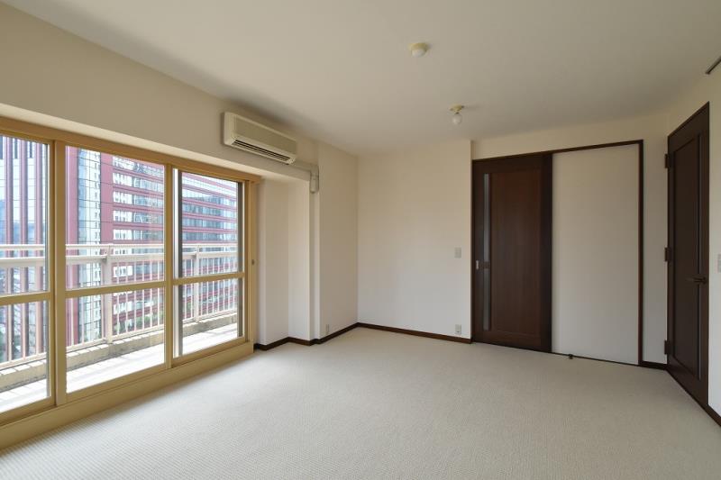 property_interior2_filename