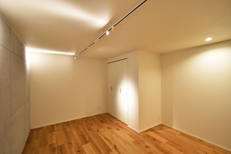property_interior2_filename
