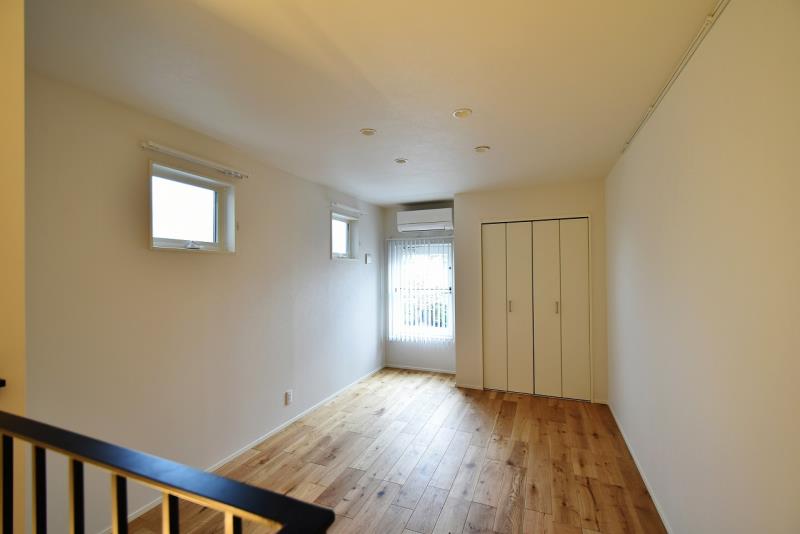 property_interior1_filename