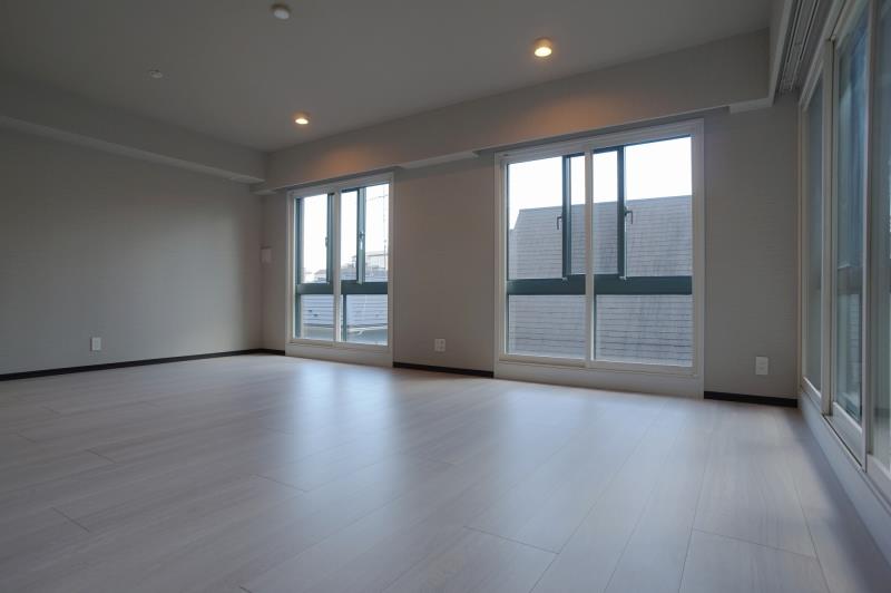 property_interior2_filename