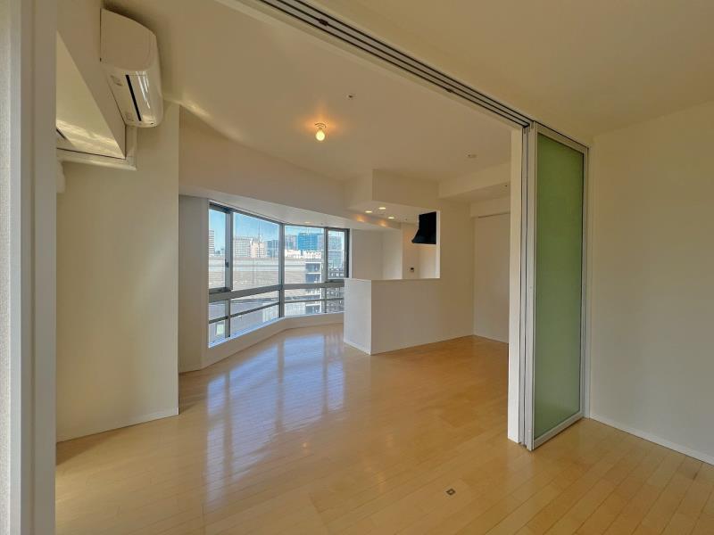 property_interior2_filename