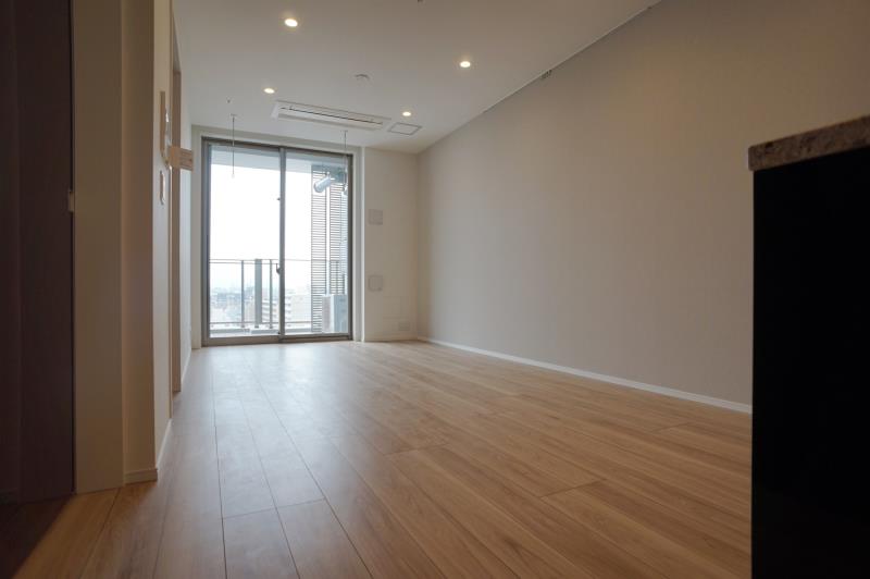 property_interior2_filename