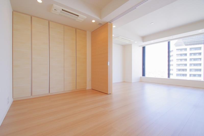 property_interior2_filename
