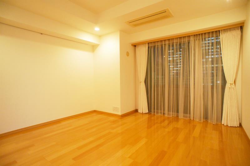 property_interior1_filename